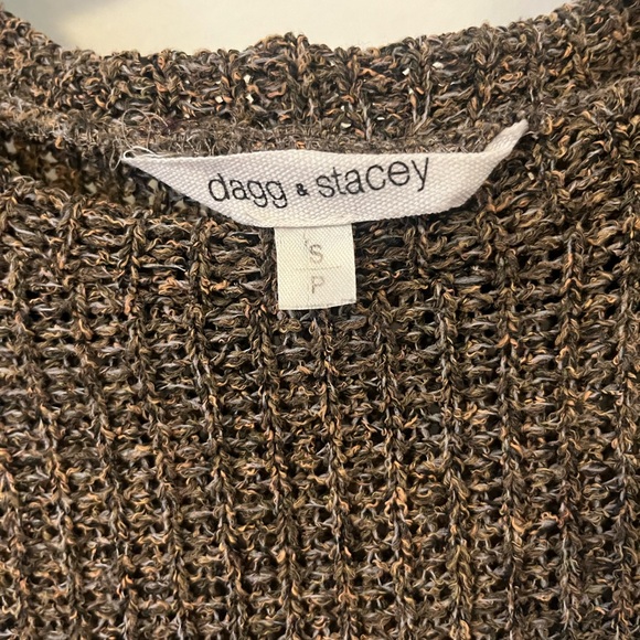 Dagg & Stacey Pullover - Picture 3 of 4